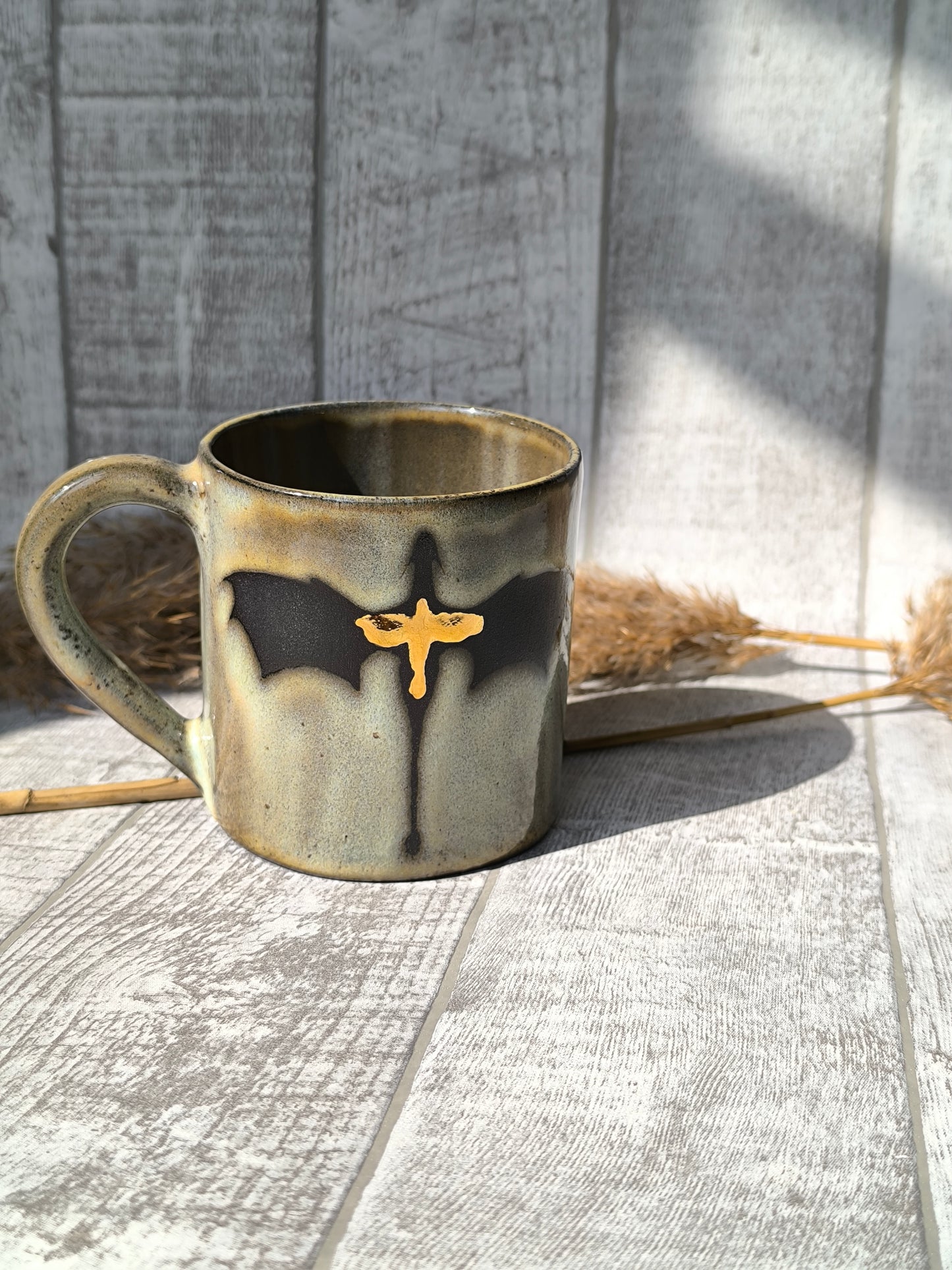 Handmade Golden Dragon mug, 350ml