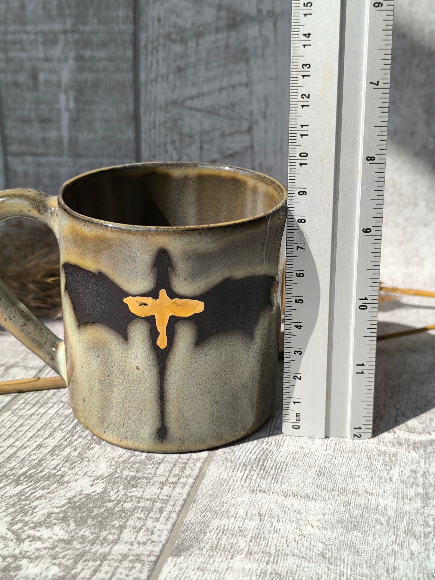 Handmade Golden Dragon mug, 350ml